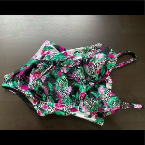 Torrid floral and leopard swimsuit size 4